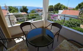 Apartments Otok 2