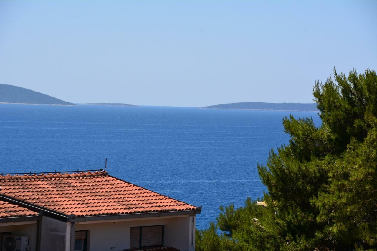 Apartments Otok 2 Trogir Exterior foto
