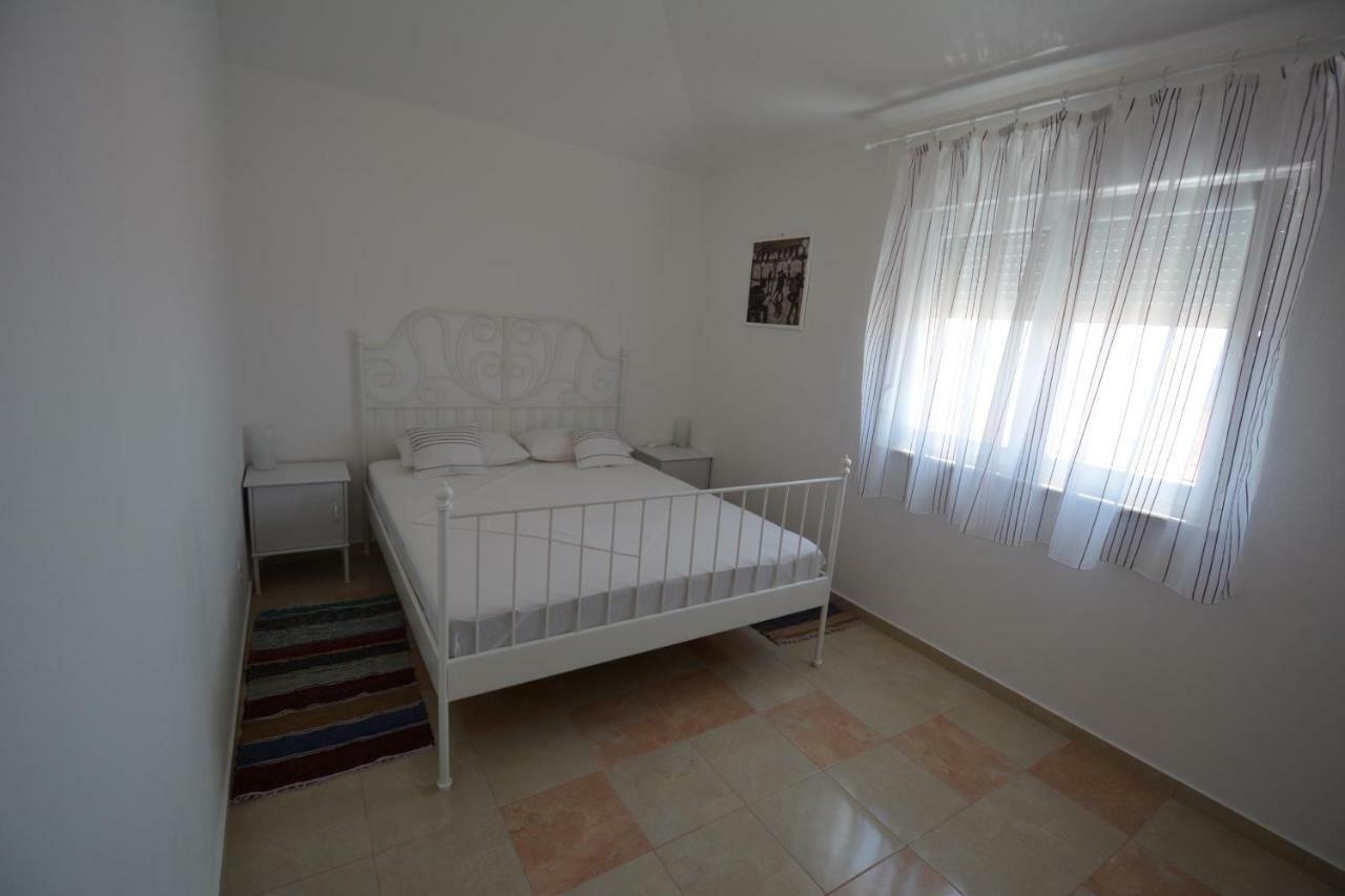 Apartments Otok 2 Trogir Exterior foto