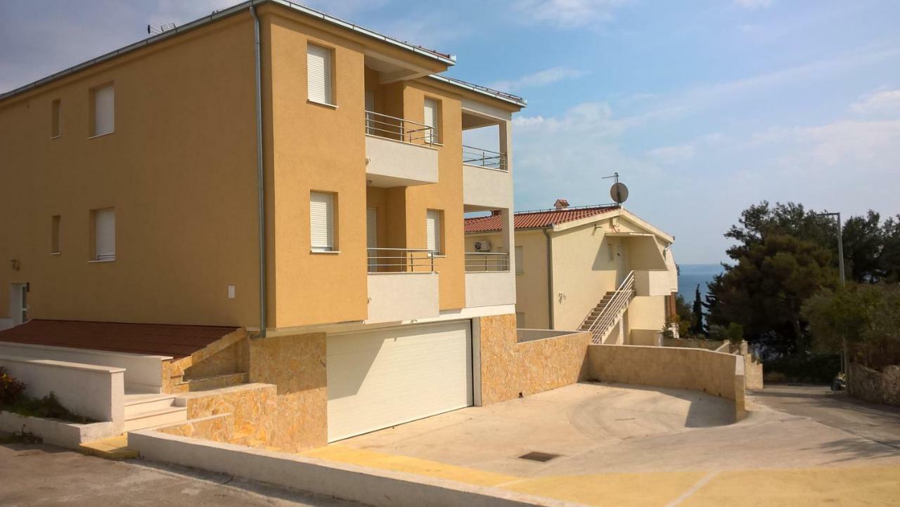 Apartments Otok 2 Trogir Exterior foto