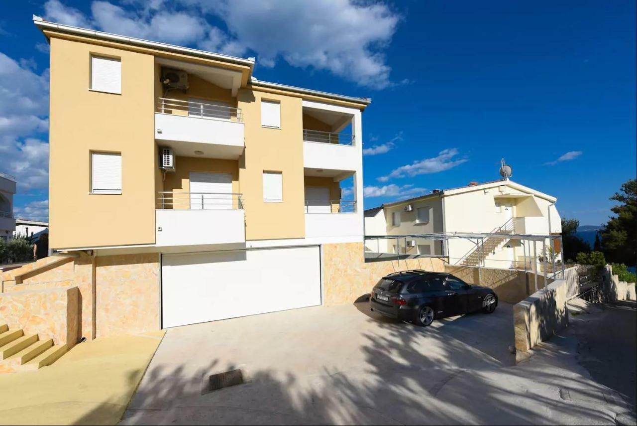 Apartments Otok 2 Trogir Exterior foto